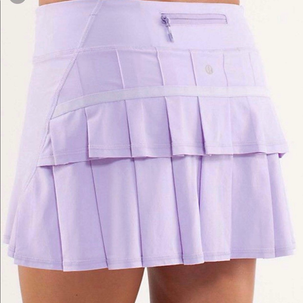 🦄 LAVENDER LULULEMON rare size 6 PACE SKIRT🦄